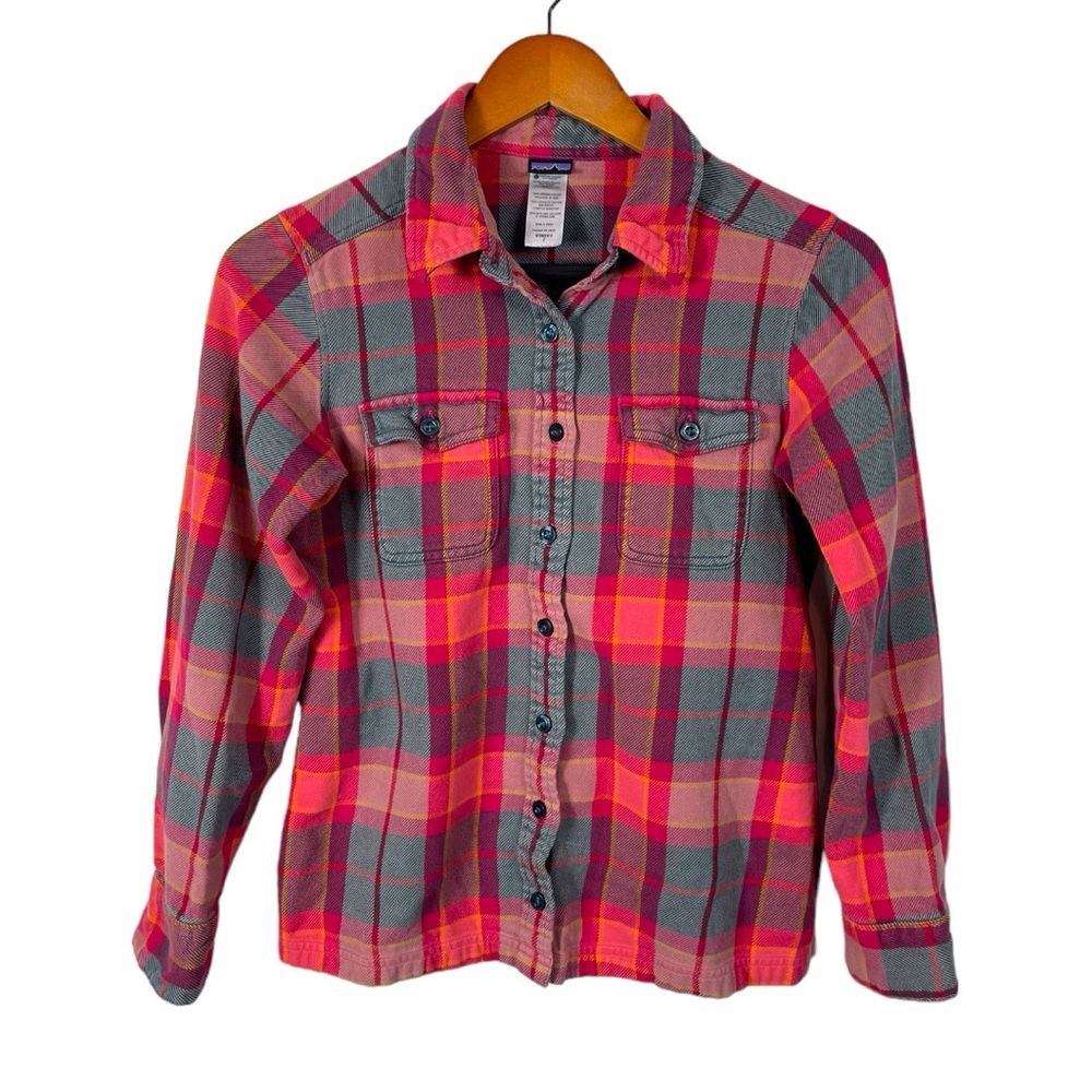 Patagonia Flannel Top Women’s Red Plaid Size 2 Organic Cotton Button Down